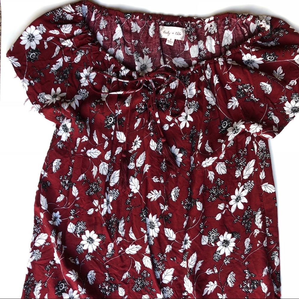 Bailey & Chloe Red Printed Blouse